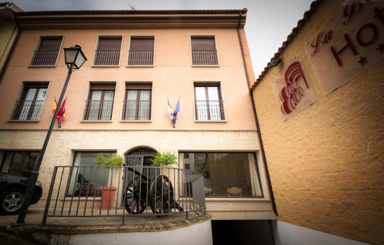 Hotel La Bodega ซิวดัด-โรดรีโก ภายนอก รูปภาพ
